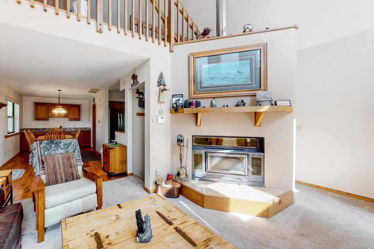Cabin Getaway & Stonewood Lodge แกรนด์เลค ภายนอก รูปภาพ