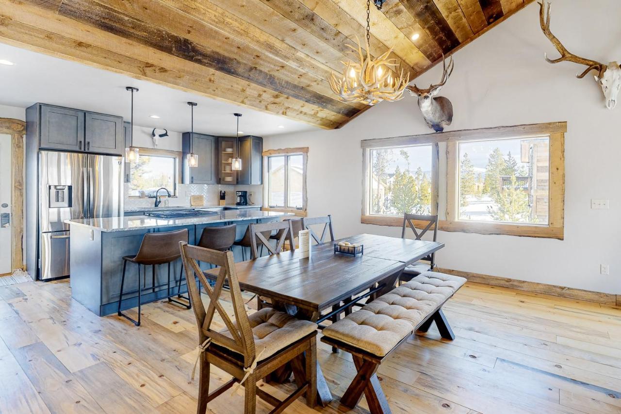 Cabin Getaway & Stonewood Lodge แกรนด์เลค ห้อง รูปภาพ